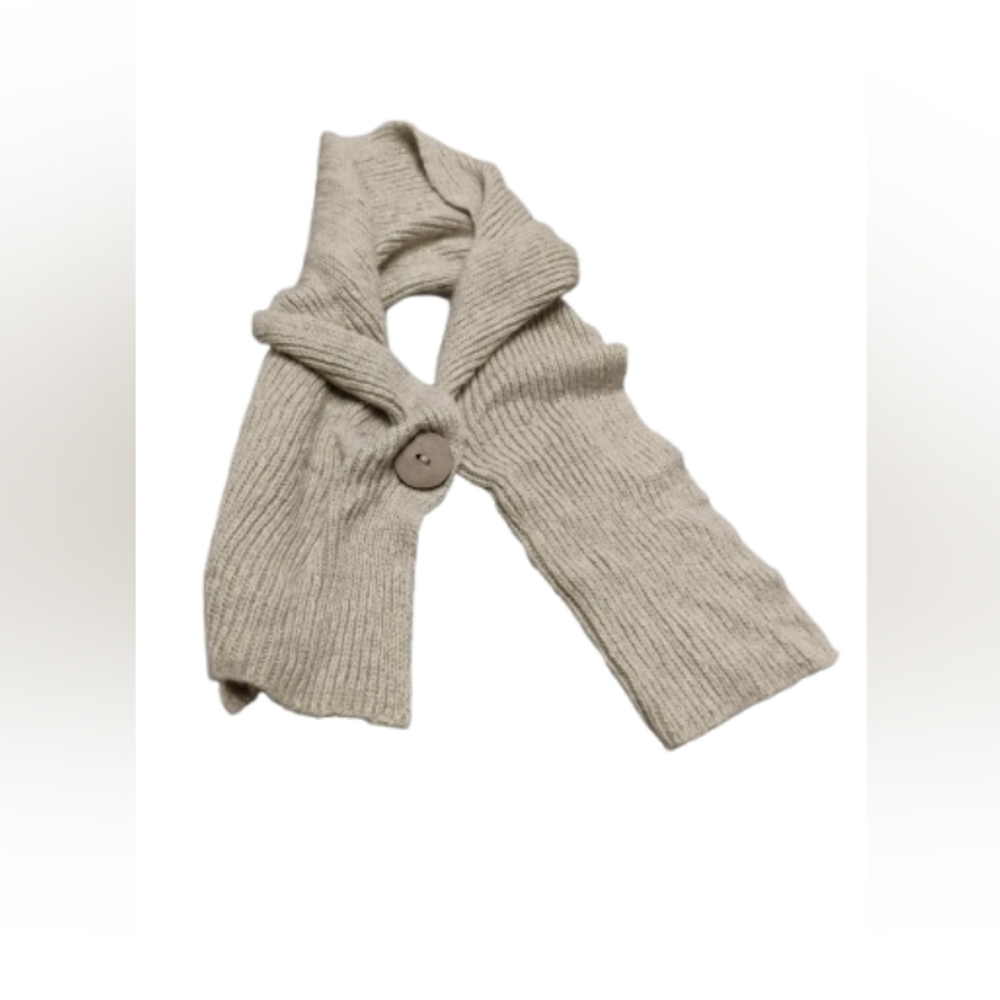Wooden Ships Women's Gray Acrylic Mohair Wool Blend Buttoned Scarf